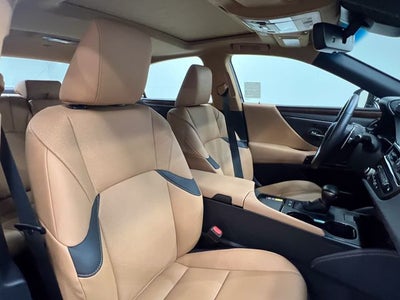 2025 Lexus ES 300h