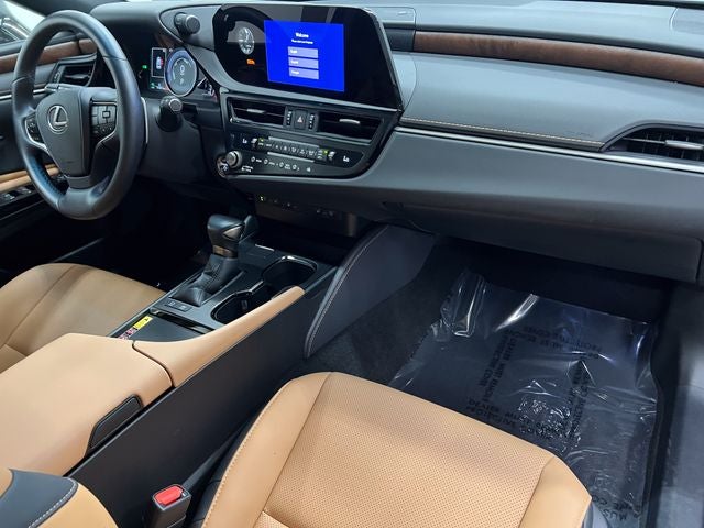 2025 Lexus ES 300h