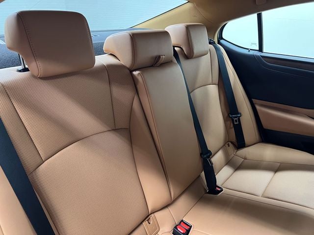2025 Lexus ES 300h