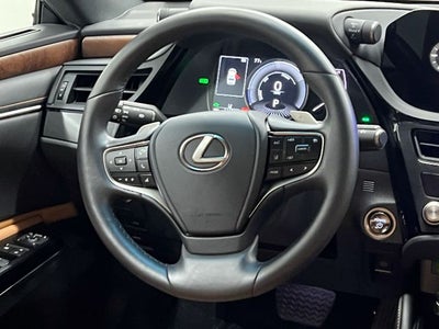 2025 Lexus ES 300h