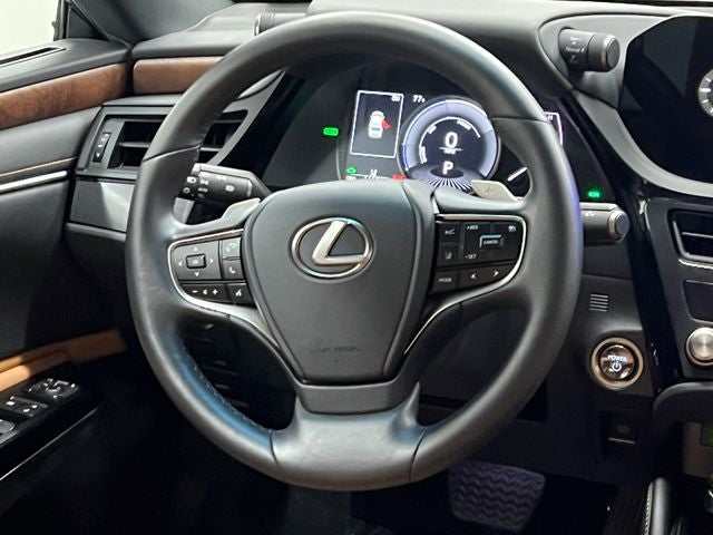 2025 Lexus ES 300h