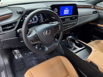 2025 Lexus ES 300h