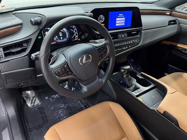 2025 Lexus ES 300h