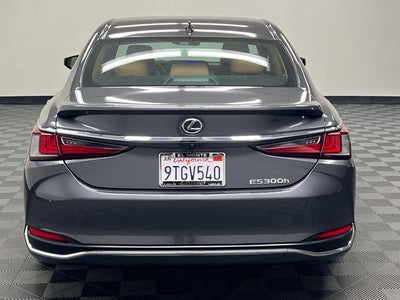 2025 Lexus ES 300h