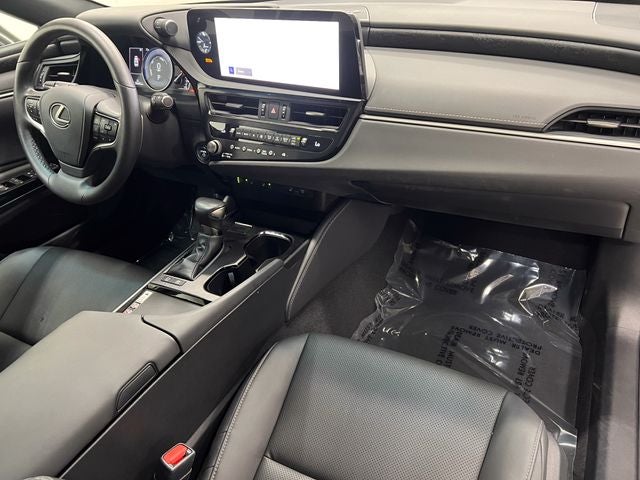 2023 Lexus ES 300h