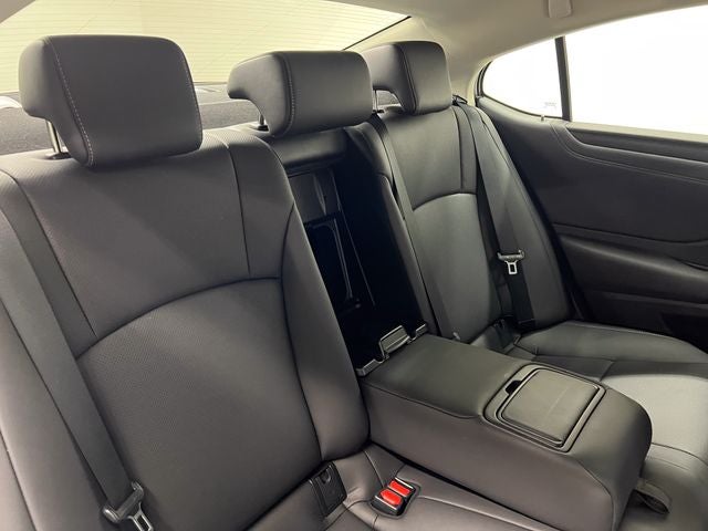 2023 Lexus ES 300h