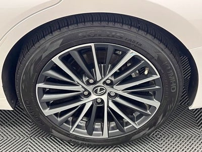 2023 Lexus ES 300h