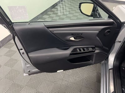 2025 Lexus ES 350