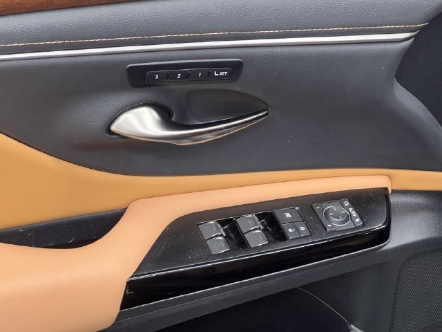 2025 Lexus ES 350