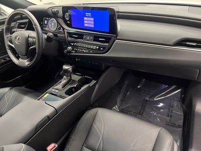2025 Lexus ES 300h Luxury