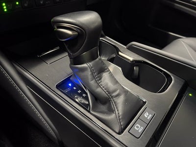 2025 Lexus ES 300h Luxury
