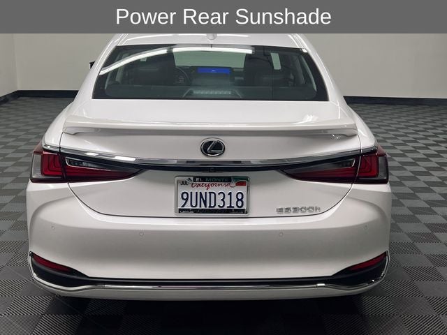 2025 Lexus ES 300h Luxury