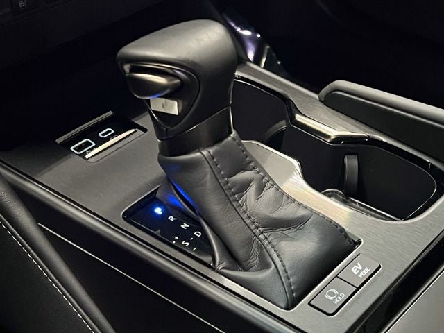 2025 Lexus ES 300h Luxury