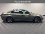 2025 Lexus ES 300h Luxury