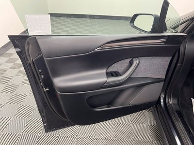 2024 Tesla Model X Base