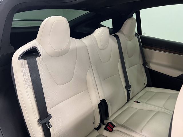2022 Tesla Model X Base