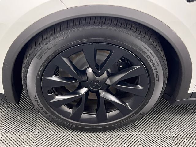 2022 Tesla Model X Base