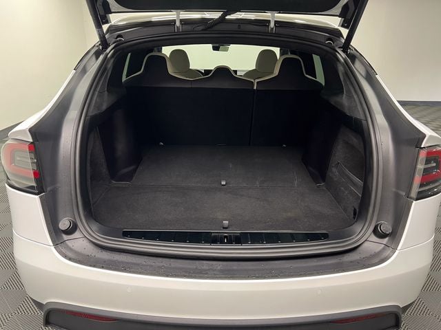 2022 Tesla Model X Base