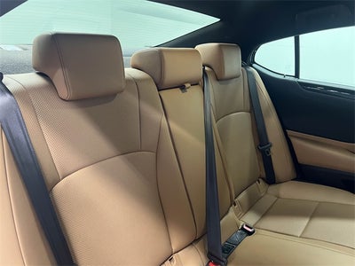 2019 Lexus ES 300h