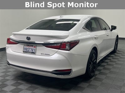 2019 Lexus ES 300h