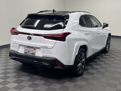 2024 Lexus UX 250h F SPORT Design