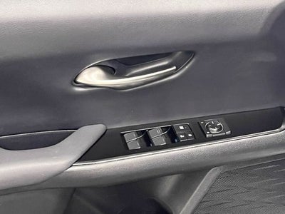 2024 Lexus UX 250h F SPORT Design