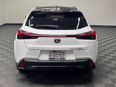 2024 Lexus UX 250h F SPORT Design