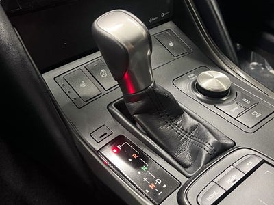 2025 Lexus IS 300