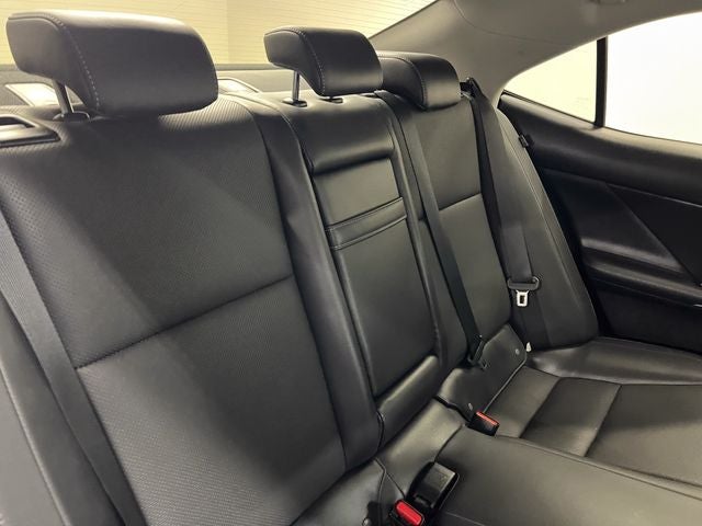 2017 Lexus IS 200t