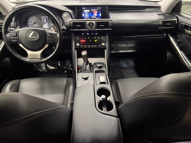 2017 Lexus IS 200t