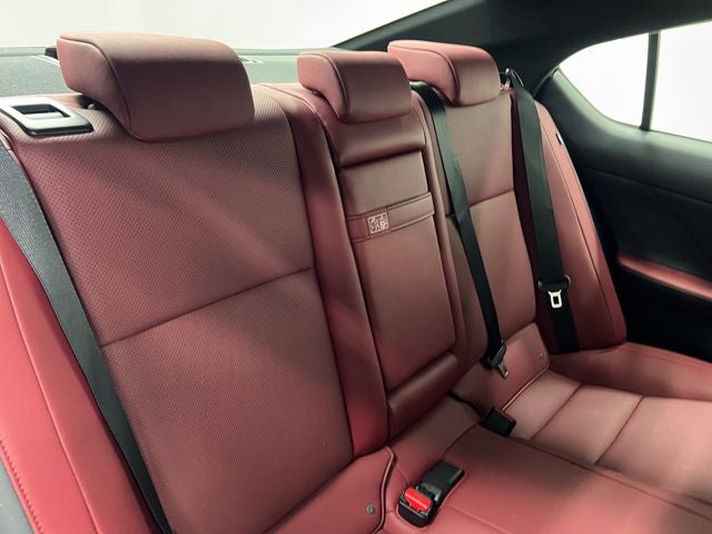 2025 Lexus IS 300