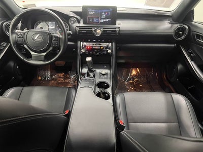2025 Lexus IS 300