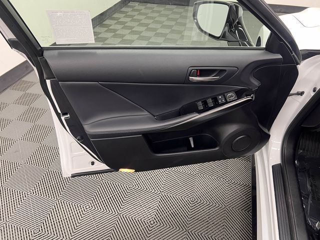 2025 Lexus IS 300 F SPORT Design