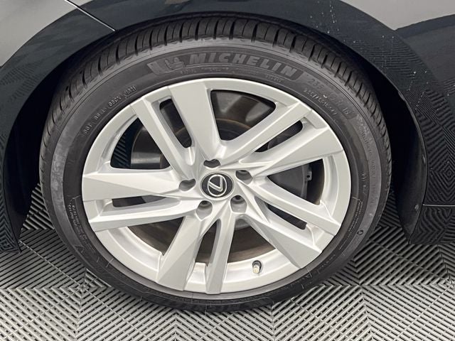 2023 Lexus IS 300