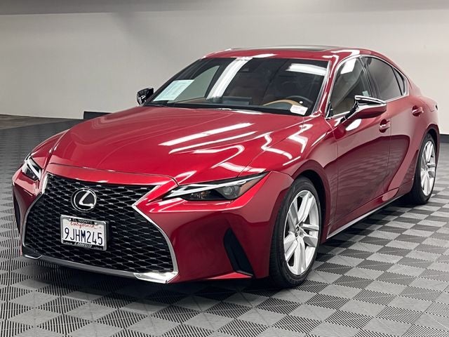 2023 Lexus IS 300