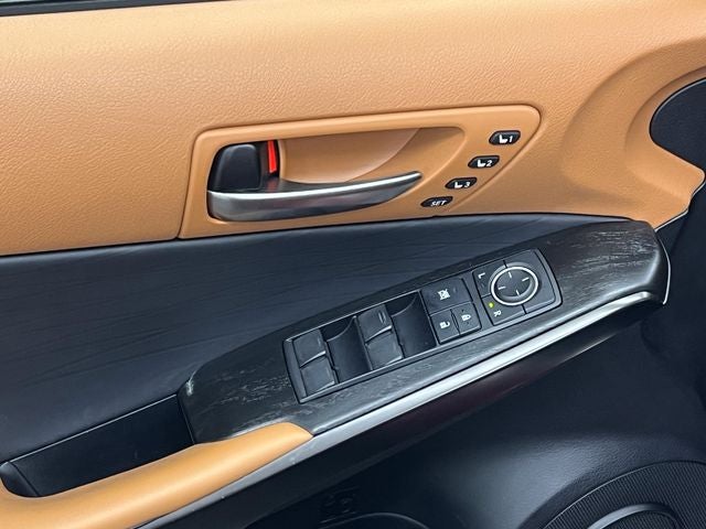2023 Lexus IS 300