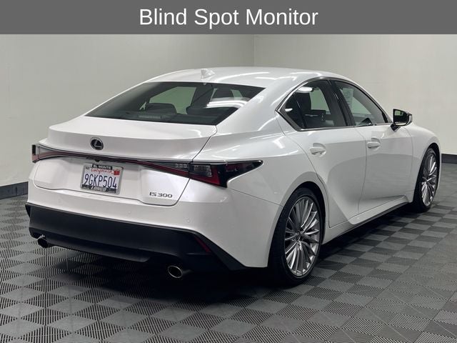 2023 Lexus IS 300