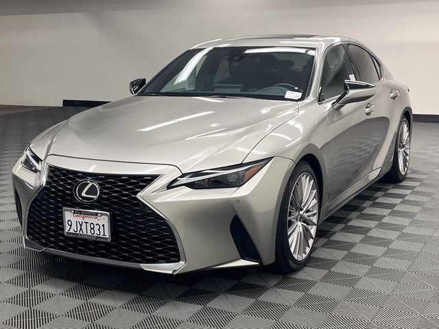 2023 Lexus IS 300