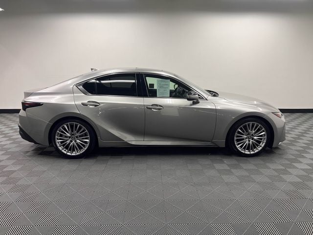 2023 Lexus IS 300