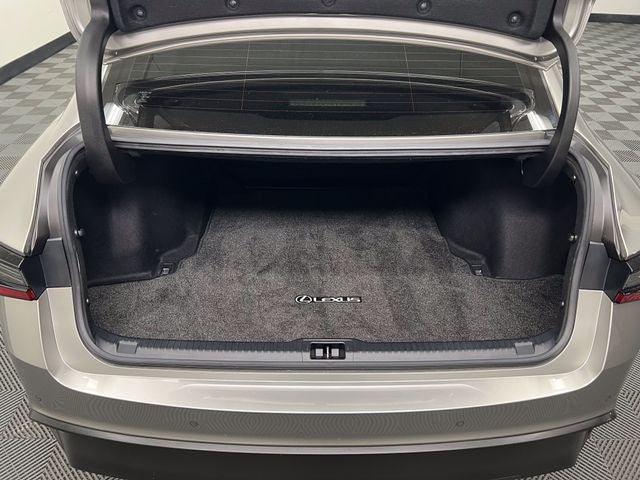 2023 Lexus IS 300