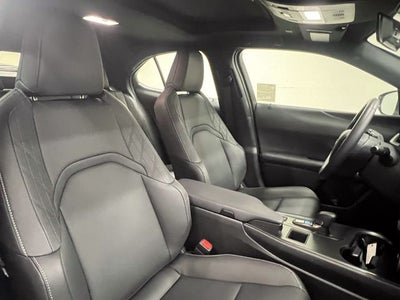 2025 Lexus UX 300h