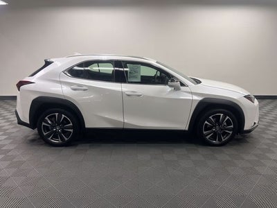2025 Lexus UX 300h