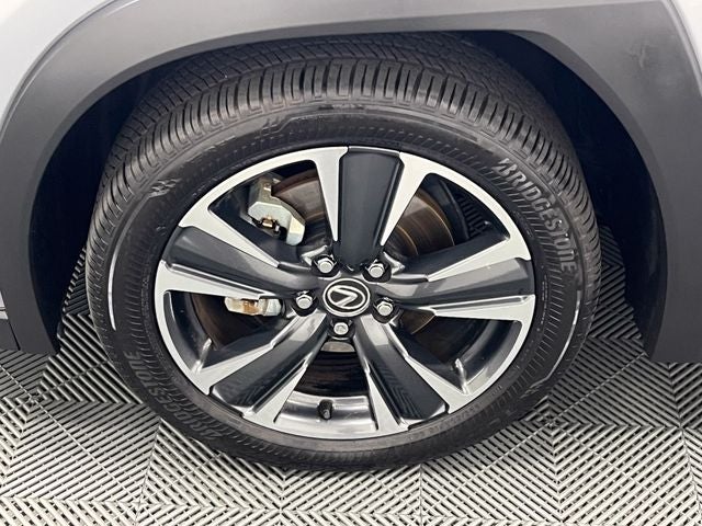 2025 Lexus UX 300h