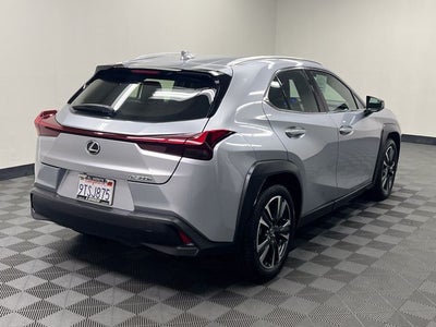 2025 Lexus UX 300h