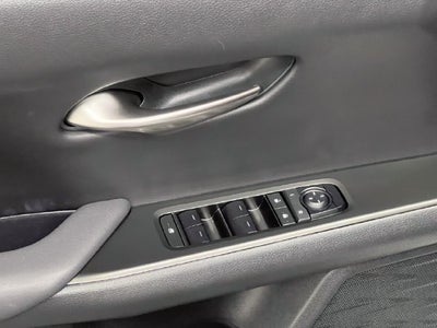 2025 Lexus UX 300h