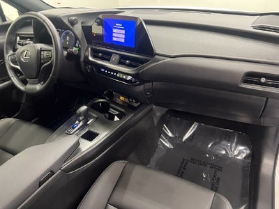 2025 Lexus UX 300h