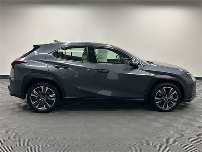 2025 Lexus UX 300h