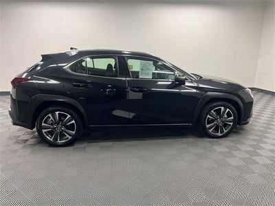 2025 Lexus UX 300h