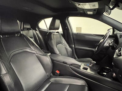 2025 Lexus UX 300h