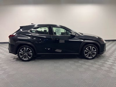 2025 Lexus UX 300h
